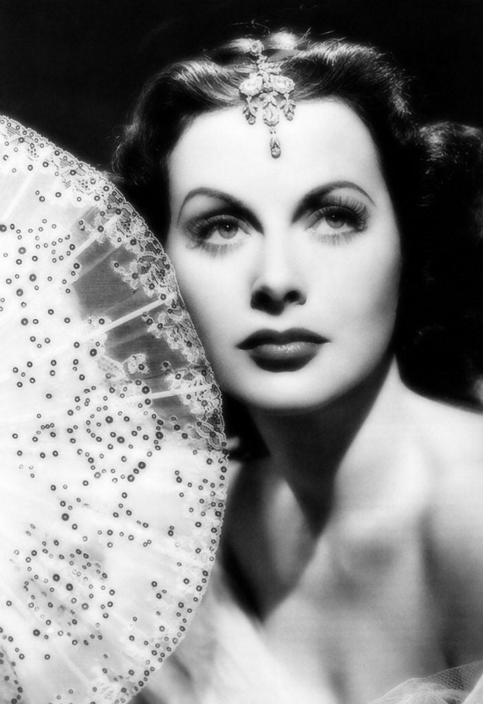 Your Hollywood Moment: Top tips to recreate a screen siren’s style