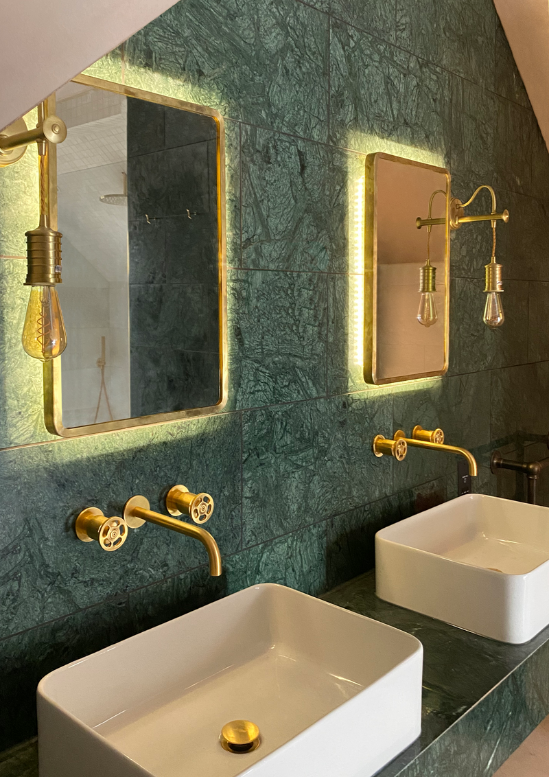 Brass frame with rounded corners and backlighting