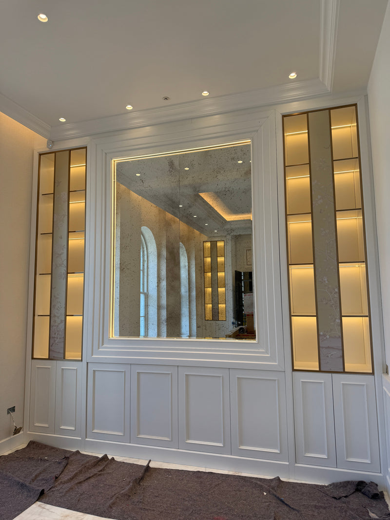 Large showcase mirror for Oaklands, Windsor