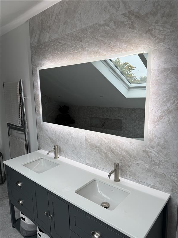 1500mm x 700mm Edge Lit Mirror